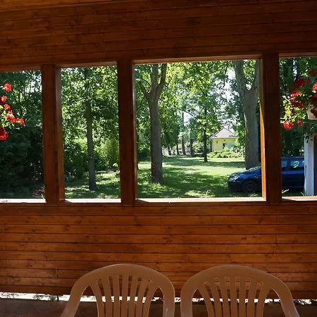 Honved Apartmanhaz