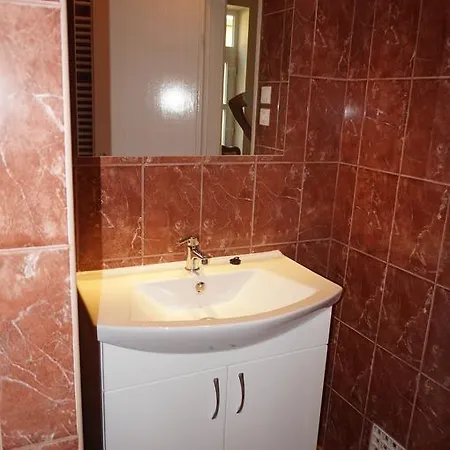Lejlighed Honved Apartmanhaz *